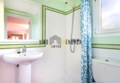 Отдельно стоящий дом с участком на продажу в городе Ciutadella de Menorca Фото