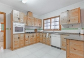 Chalet independiente con terreno en venta en la España, San Juan de Alicante, ref: TR231964 foto