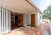 Chalet independiente con terreno en venta en la España, San Juan de Alicante, ref: TR231964 foto