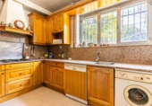 Chalet independiente con terreno en venta en la España, Madrid, ref: TR143039 foto