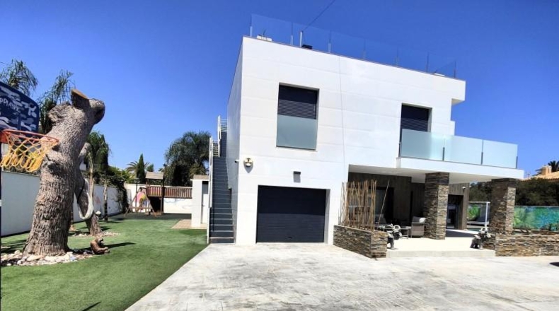 Alicante - Cabo Roig - 1000m2
