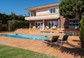 Casa de camp amb terreny en venda a la España, Vilanova i la Geltrú, ref.: TR243107 foto