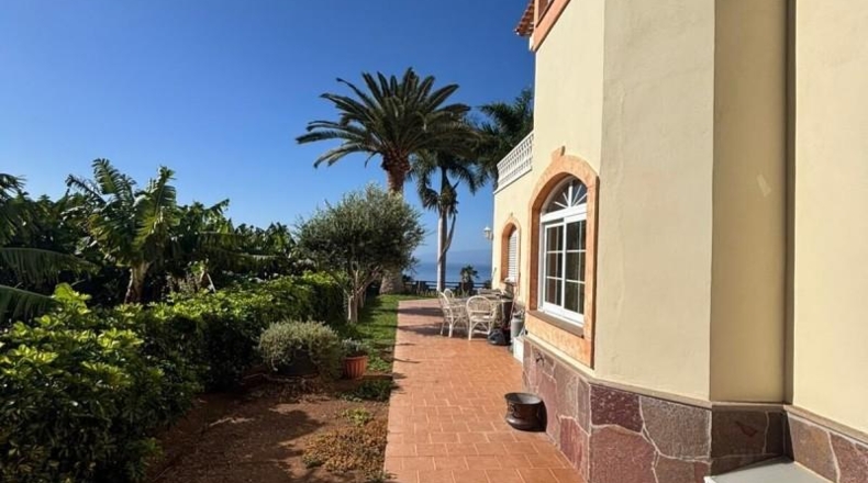 Santa Cruz de Tenerife - Santiago del Teide - 10065m2