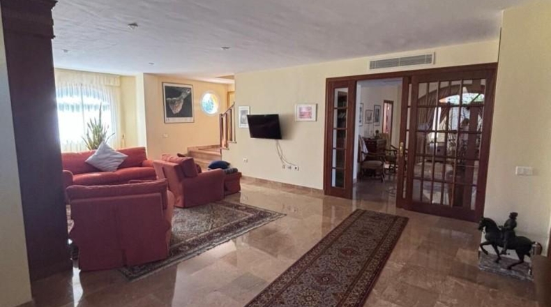 Santa Cruz de Tenerife - Santiago del Teide - 10065m2