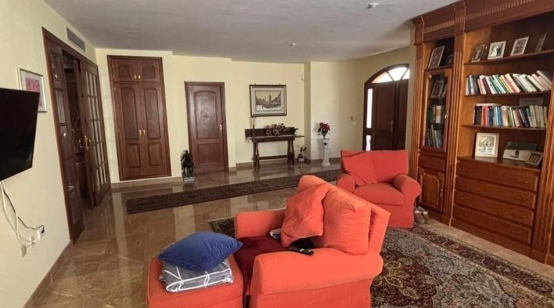Santa Cruz de Tenerife - Santiago del Teide - 10065m2
