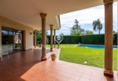 Chalet independiente con terreno en venta en la España, Cambrils, ref: TR347342 foto
