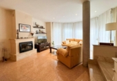Chalet independiente con terreno en venta en la España, Inca, ref: TR346536 foto