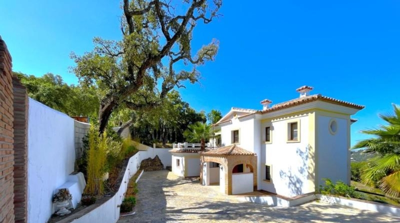 Málaga - Casares - 10000m2