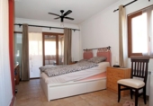 Chalet independiente con terreno en venta en la España, Calvià, ref: TR134798 foto
