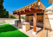 Chalet independiente con terreno en venta en la España, L'Alfàs del Pi, ref: TR171123 foto