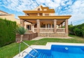 Xalet independent amb terreny en venda a la España, Rincón de la Victoria, ref.: TR167069 foto