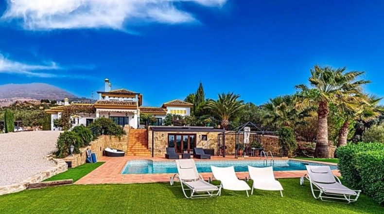 Málaga - Villanueva de la Concepción - 42000m2