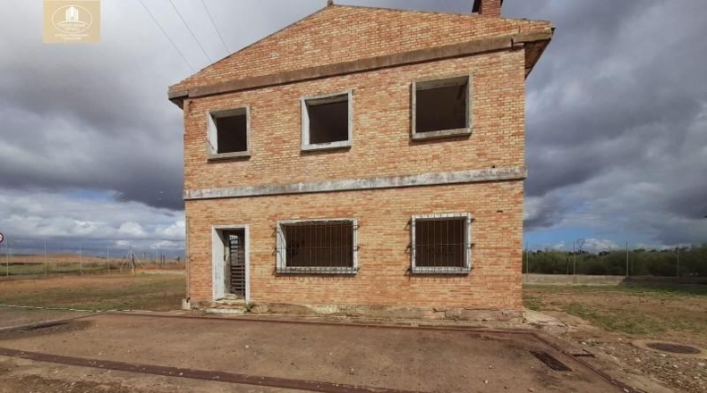 Sevilla - Sanlúcar la Mayor - 30000m2