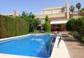 Xalet independent amb terreny en venda a la España, Alacant, ref.: TR313149 foto