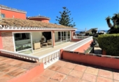 Xalet independent amb terreny en venda a la España, Estepona, ref.: TR142884 foto