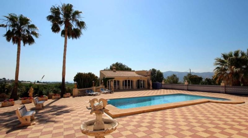 Alicante - Alfaz del Pi - 16000m2