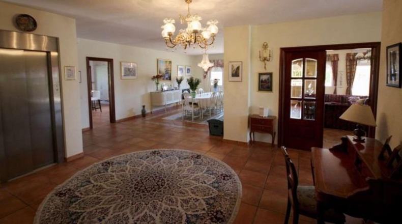 Alicante - Alfaz del Pi - 16000m2