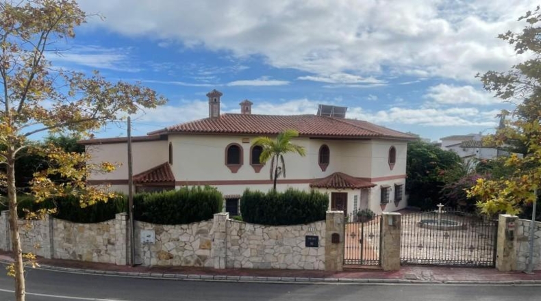 Málaga - Benalmádena - 1055m2