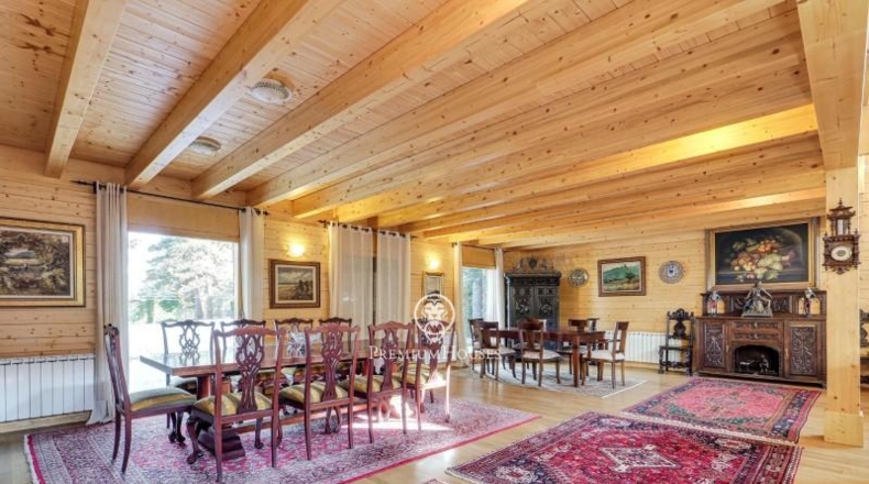 Gerona - Alp - 2459m2
