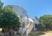 Chalet independiente con terreno en venta en la España, Vilanova i la Geltrú, ref: TR140681 foto