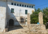 Chalet independiente con terreno en venta en la España, Vilanova i la Geltrú, ref: TR140681 foto