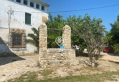 Chalet independiente con terreno en venta en la España, Vilanova i la Geltrú, ref: TR140681 foto