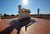 Chalet independiente con terreno en venta en la España, Orihuela, ref: TR345296 foto