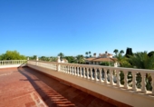 Chalet independiente con terreno en venta en la España, Orihuela, ref: TR345296 foto