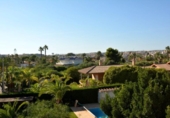 Chalet independiente con terreno en venta en la España, Orihuela, ref: TR345296 foto
