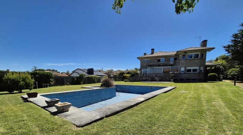Pontevedra - Vigo - 2518m2