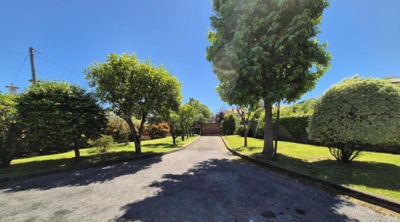 Pontevedra - Vigo - 2518m2