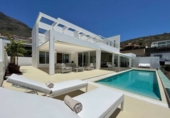 Chalet independiente con terreno en venta en la España, Arona, ref: TR142675 foto