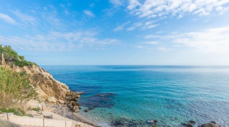 Alicante - Campello - 1350m2