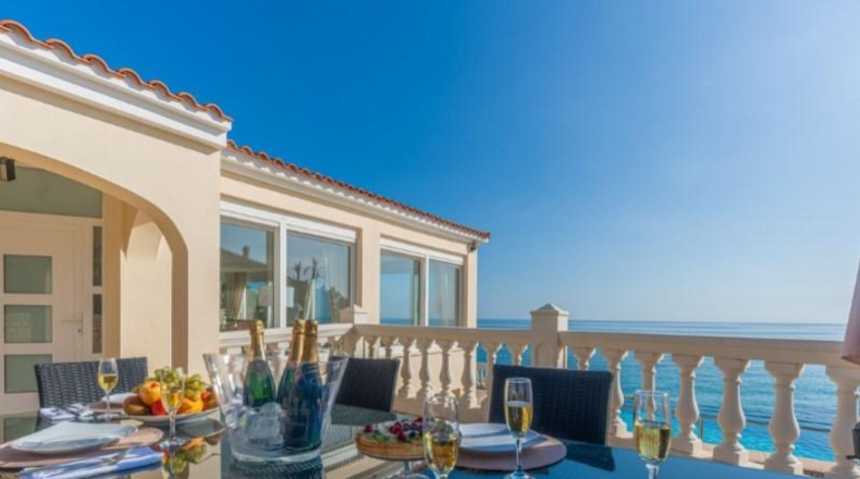 Alicante - Campello - 1350m2