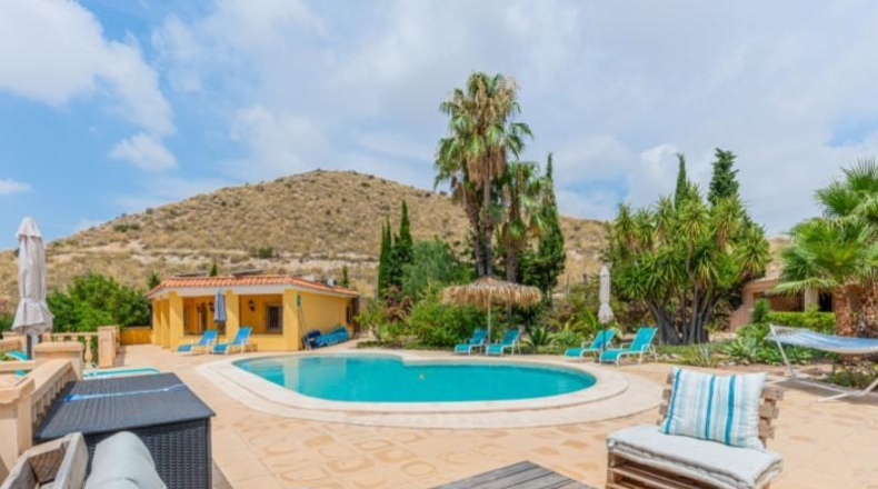 Аликанте - San Vicente del Raspeig - 3510m2