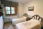 Chalet independiente con terreno en venta en la España, Valdemorillo, ref: TR367943 foto