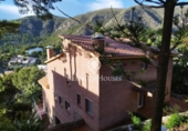 Chalet independiente con terreno en venta en la España, Castelldefels, ref: TR377249 foto