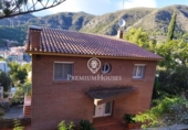 Chalet independiente con terreno en venta en la España, Castelldefels, ref: TR377249 foto