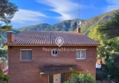 Chalet independiente con terreno en venta en la España, Castelldefels, ref: TR377249 foto