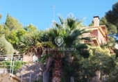 Chalet independiente con terreno en venta en la España, Castelldefels, ref: TR377249 foto