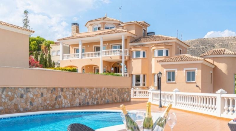 Alicante - Campello - 2629m2