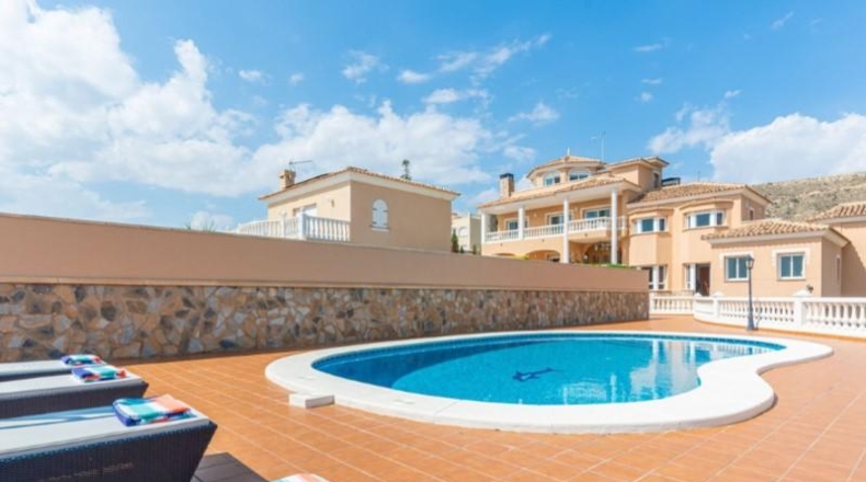 Alicante - Campello - 2629m2
