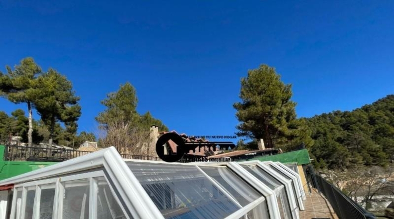 Albacete - Bogarra - 8000m2