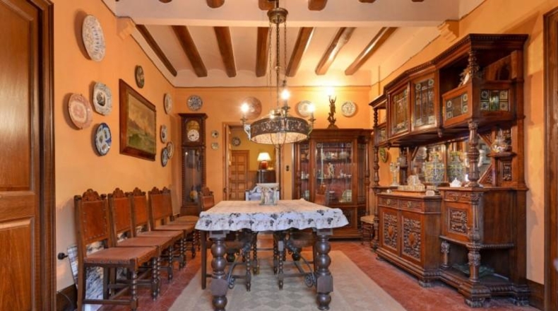 Barcelona - Sallent - 2081004m2