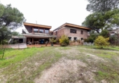 Chalet independiente con terreno en venta en la España, Torrelodones, ref: TR383094 foto
