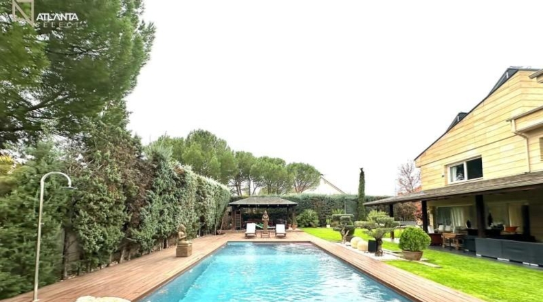 Comunidad de Madrid - Las Rozas de Madrid - 1300m2
