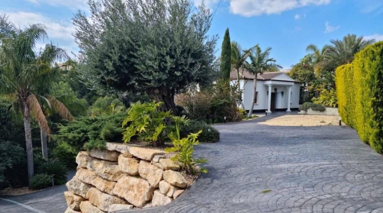 Alicante - Altea - 2400m2