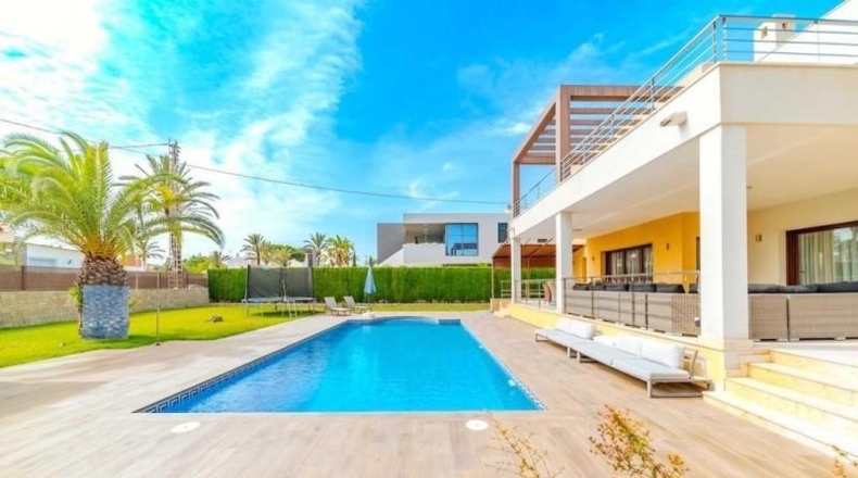Alicante - Cabo Roig - 1095m2