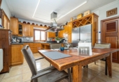 Chalet independiente con terreno en venta en la España, Son Bauló, ref: TR198251 foto