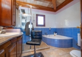 Chalet independiente con terreno en venta en la España, Son Bauló, ref: TR198251 foto